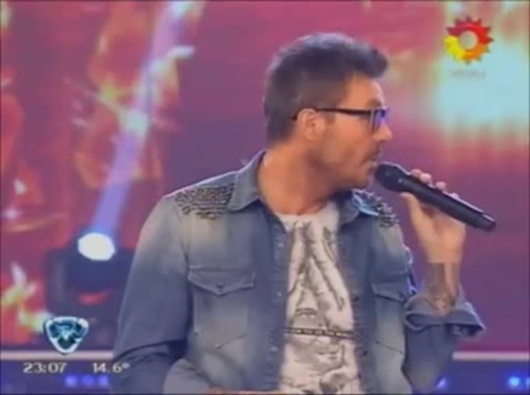 Marcelo Tinelli mandó al frente a una de sus bailarinas: ¡dijo que Sofía Savoy sale con Nicolás Cabré!