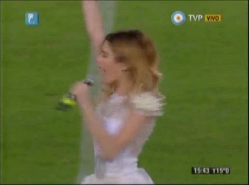 La emoción de Martina Stoessel tras cantar en el Partido por la Paz