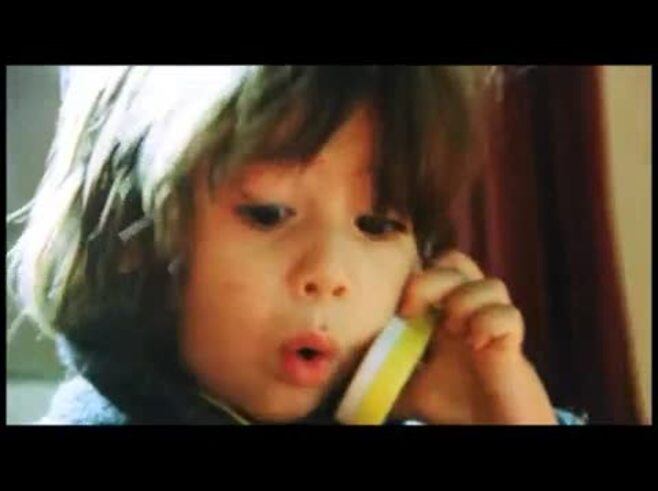 El video del nene que habla con los Beatles y es furor en Youtube