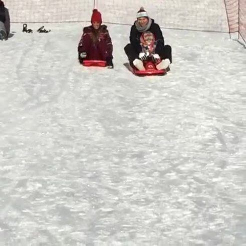 Lionel Messi y Antonella Roccuzzo: carrera de culipatines en Andorra