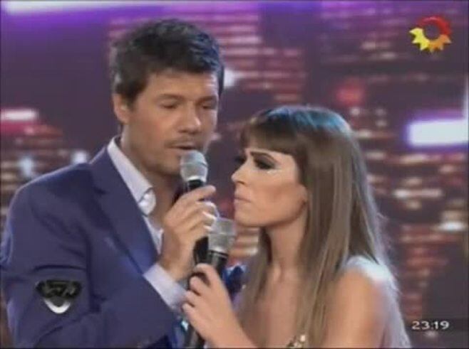 Coki Ramírez le cantó sensualmente a Marcelo Tinelli tras su baile de música árabe
