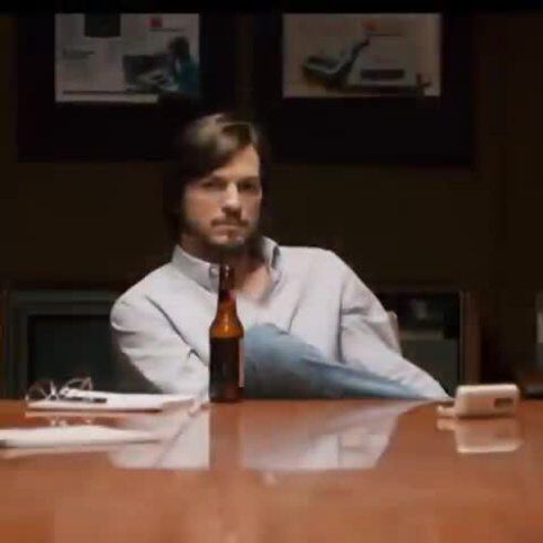 Nuevo tráiler de la película sobre Steve Jobs personificado por Ashton Kutcher 