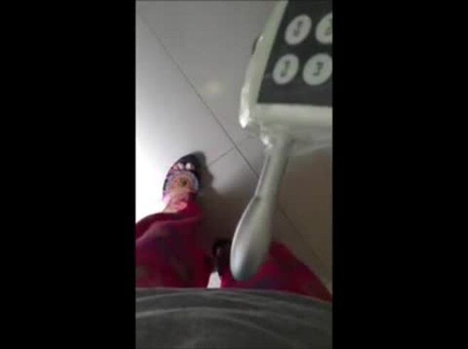 Soledad Fandiño filmó a René de Calle 13 en el dentista