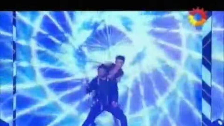 Pedro Alfonso, brillante baile con amigos famosos en el ritmo libre y polémica en ShowMatch: ¿rompió las reglas?