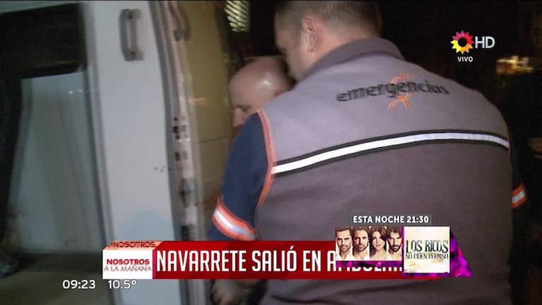 El retiro en ambulancia de Manuel Navarrete tras el accidente con el Bicho Gómez