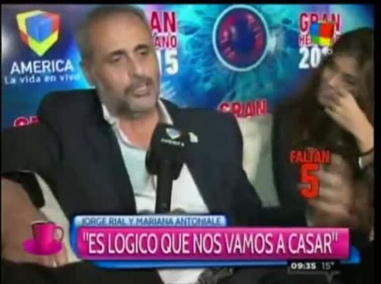 Jorge Rial y un momento importante en su familia: "Mariana fue por primera vez a una reunión de padres de mis hijas"