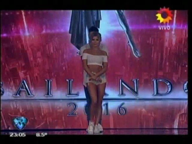 Fede Bal la rompió con su cumbia pop en ShowMatch