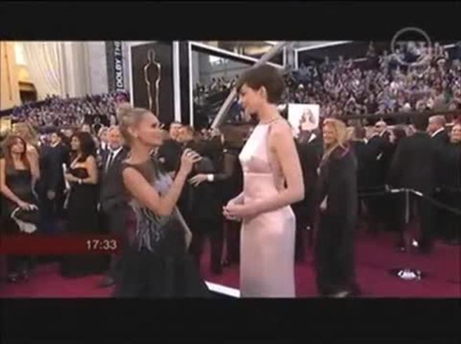 La perlita “hot” del vestido de Anne Hathaway que provocó furor en Twitter 