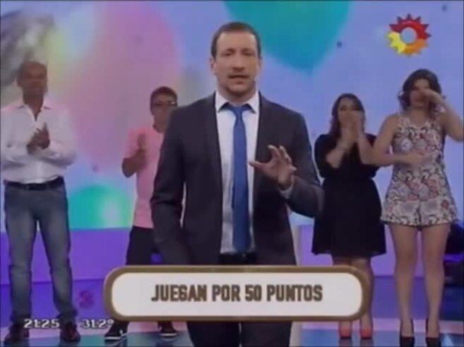 El momento hot de Malena Guinzburg y el osado look de Dalia Gutmann en Como anillo
