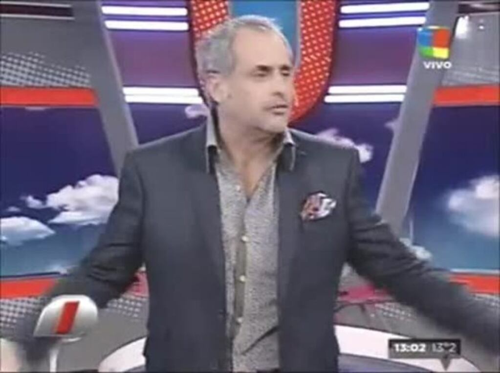 Jorge Rial y un apasionado beso con Loly Antoniale en cámara