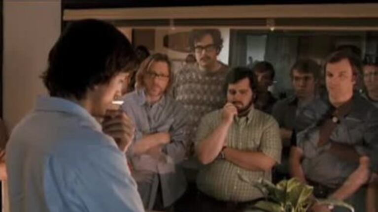 Ashton Kutcher, en un nuevo trailer de la película sobre Steve Jobs