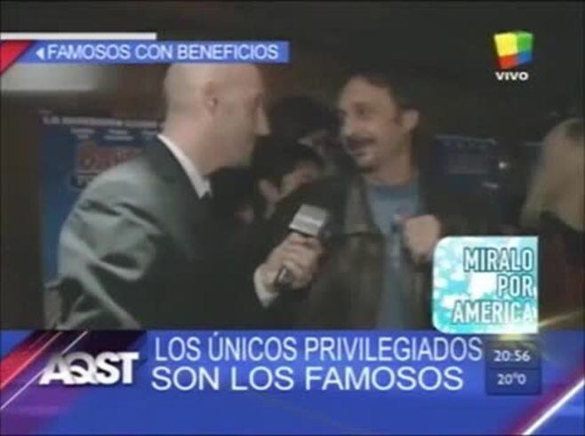 Ovación: El Pelado recordó sus besos a las famosas en CQC