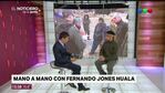 Nicolás Repetto encapuchado