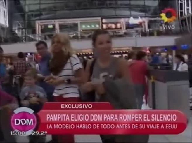 A Pampita le preguntaron por las fotos de Vicuña y China Suárez en Colombia y… ¡mirá qué respondió! 