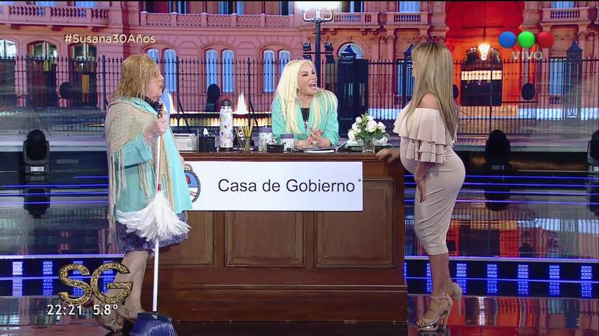 Florencia Peña y Ramiro Ponce de Léon con Susana Giménez