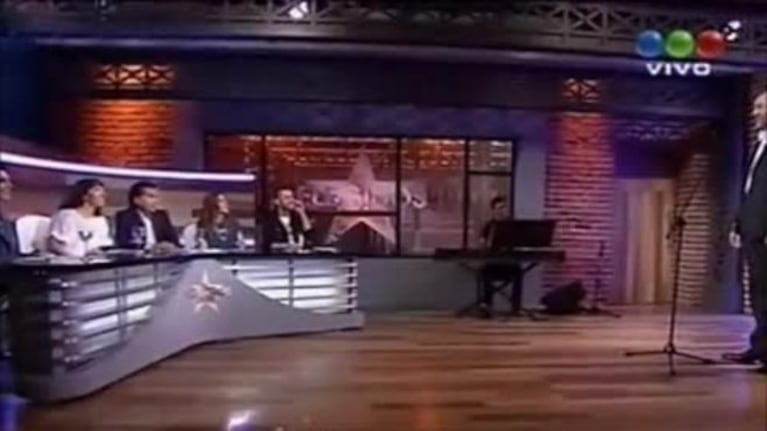 Osvaldo Pizarro de Elegidos, logró la ovación de pie del jurado cantando como Luciano Pavarotti