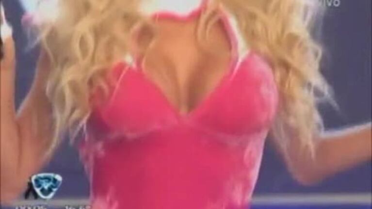 Vicky Xipolitakis en Bailando 2014: llanto descontrolado y una bizarra comunicación con su novio Peluche
