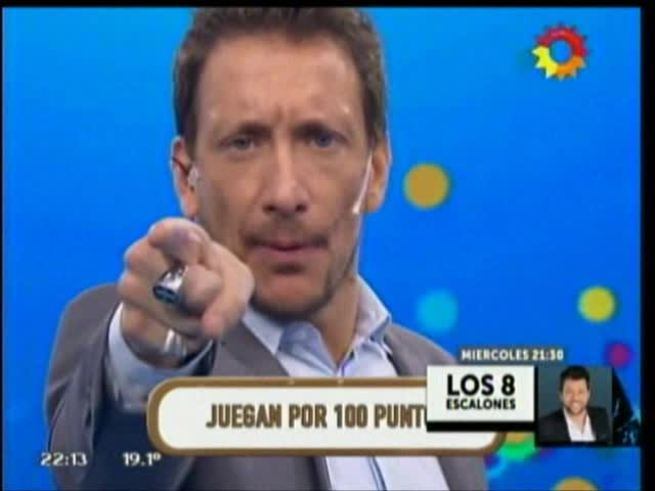 El descuido sexy de Virginia Gallardo en Como anillo al dedo