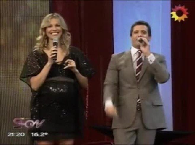 Silvina Escudero y su pequeña fan deslumbraron en la pista de Sábado Show