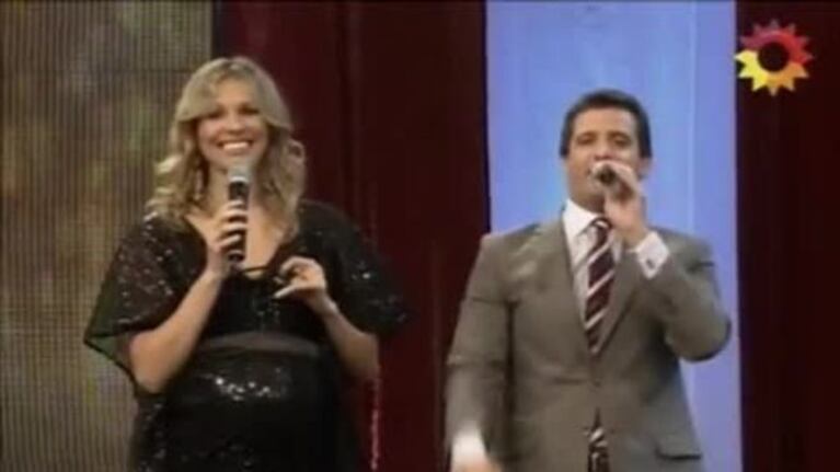 Silvina Escudero y su pequeña fan deslumbraron en la pista de Sábado Show