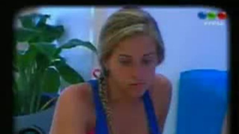 Gran Hermano 2012: Los "ataques" de seducción de Walquiria a Mario