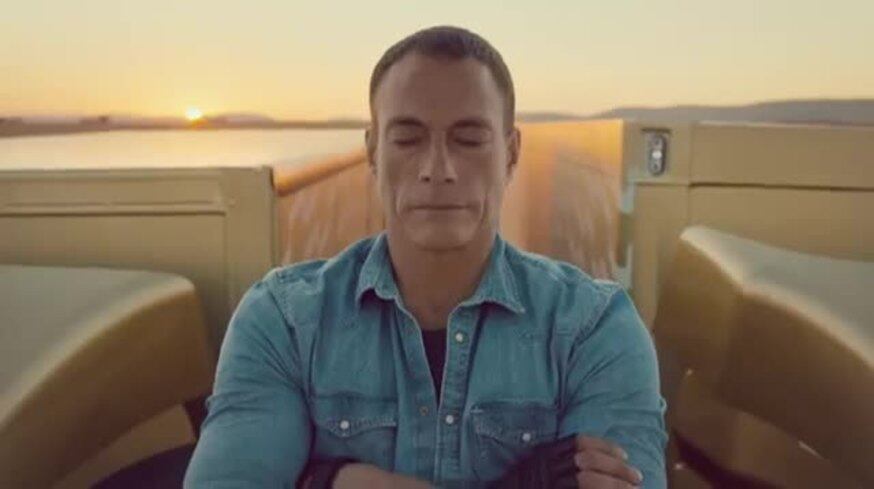 La épica acrobacia de Jean-Claude Van Damme en una publicidad de camiones