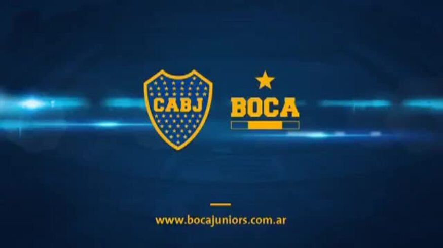 ¡El video! La original propuesta de casamiento de un fanático de Boca frente a los jugadores: "Me caso si logro que mi novia se saque una foto con ustedes"