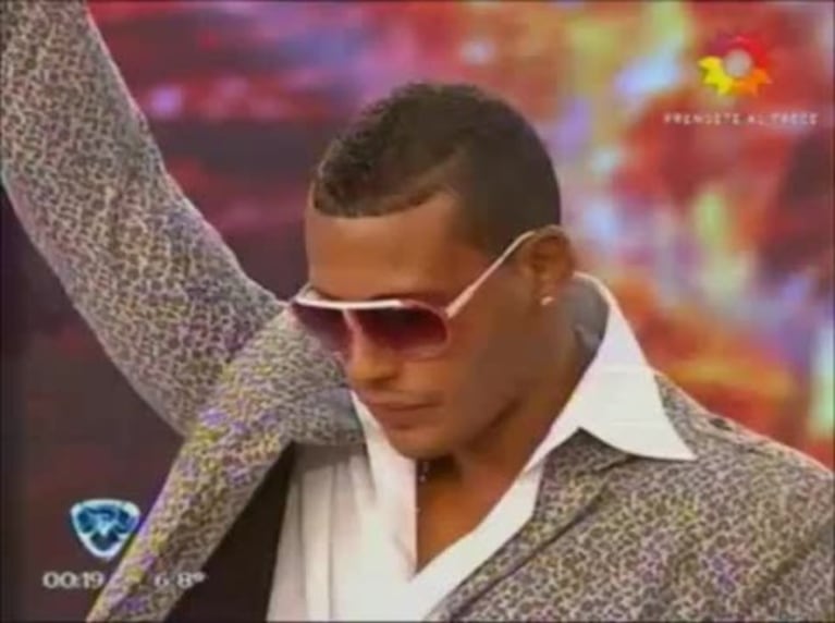 ShowMatch: la competencia de striptease entre Peluche y John para conquistar a Vicky Xipolitakis 