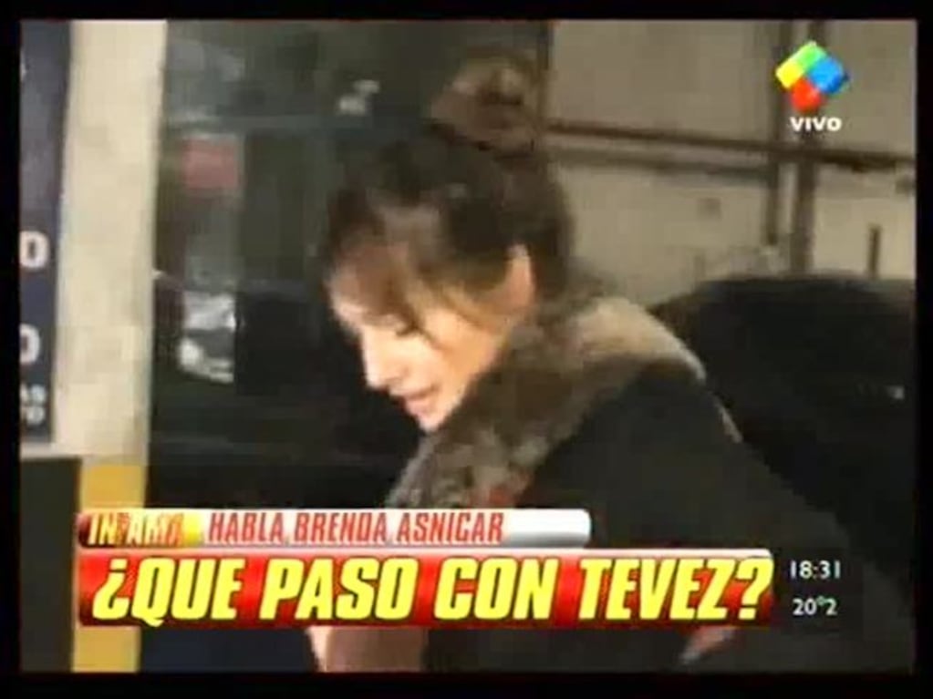 Brenda Asnicar le responde a la mujer de Carlos Tevez