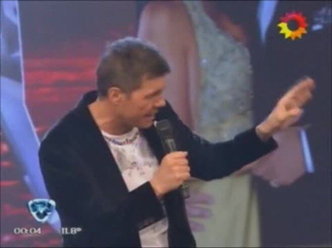 ¡Desopilante! Nacha Guevara paseó por ShowMatch montada a un "rinoceronte"