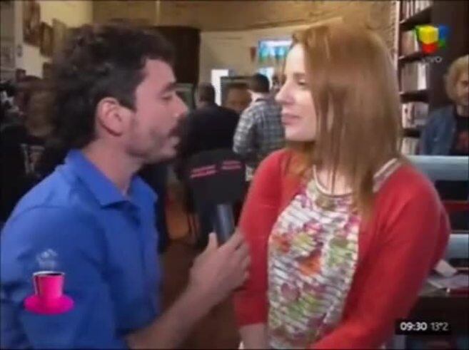 La reacción de Agustina Kämpfer al ver la tapa de Gente junto a Jorge Rial