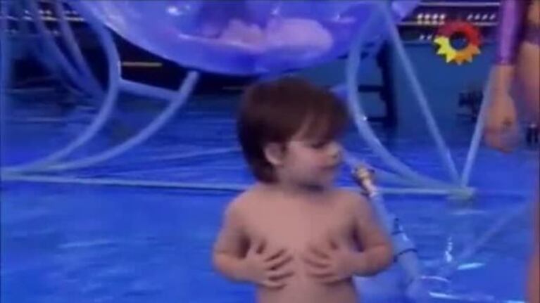 ¡Al agua pato! El hijo de Gisela Bernal y Marcelo Tinelli se divirtieron en la previa del aquadance