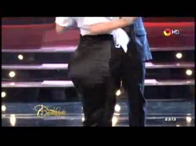 Mariana "Loly"Antoniale mostró su nueva figura en Cantando 2011