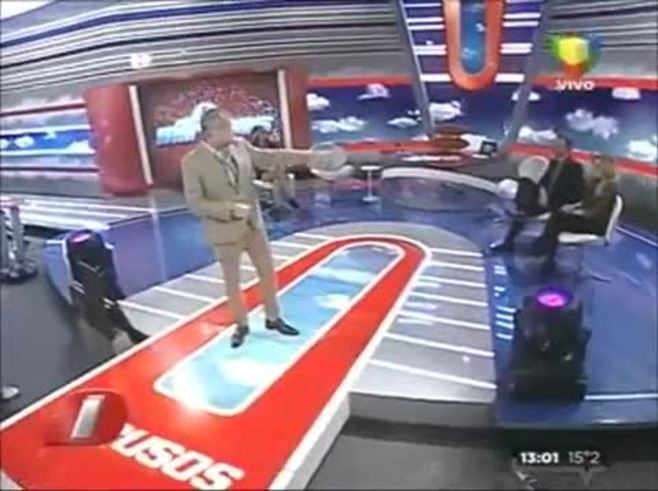  Rial, un ocupa: le usurpó la escenografía nueva a Infama y recordó a Canosa