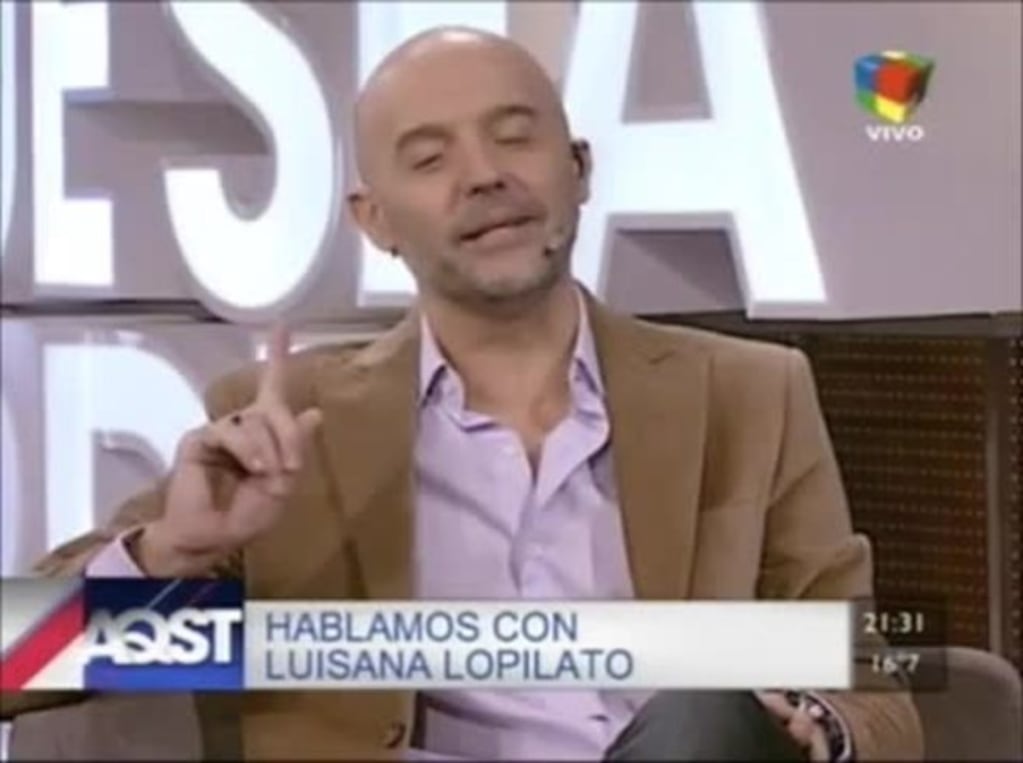 El pelado López desnudó a Luisana Lopilato en complicidad con Michael Bublé