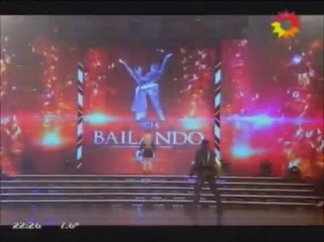 Noelia Pompa: espectacular videoclip y el palito para Hernán Piquín