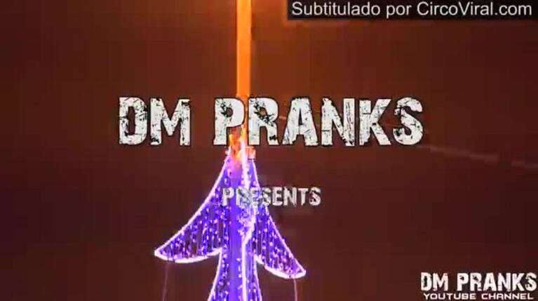 ¡Navidad de terror! Las espeluznantes bromas del Papá Noel psicópata