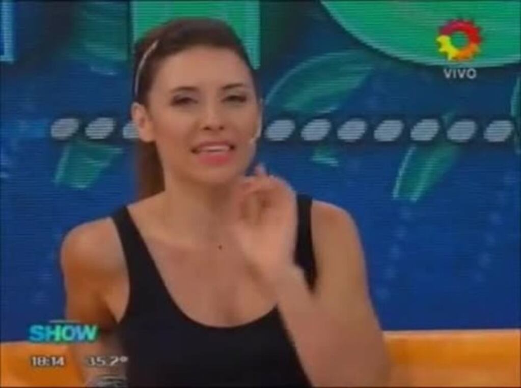 Connie Ansaldi ¿al bailando?