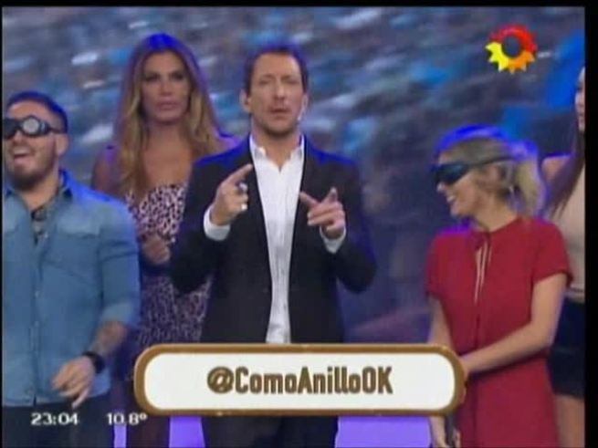 Fede Bal y Laurita Fernández jugaron en Como anillo al dedo