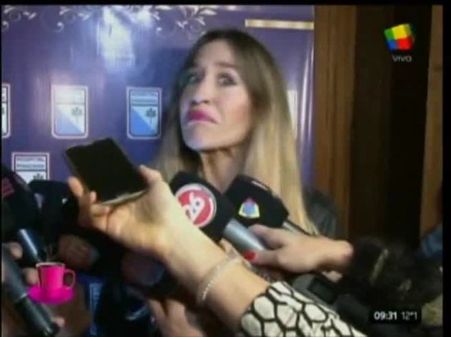  Jimena Barón, tras el cruce de Osvaldo y Rial marcó su postura... ¡y se sorprendió con el tweet sobre Antoniale!