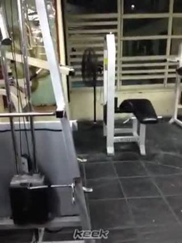 Mariano Martínez y Victorio D  Alessandro, galanes en el gimnasio