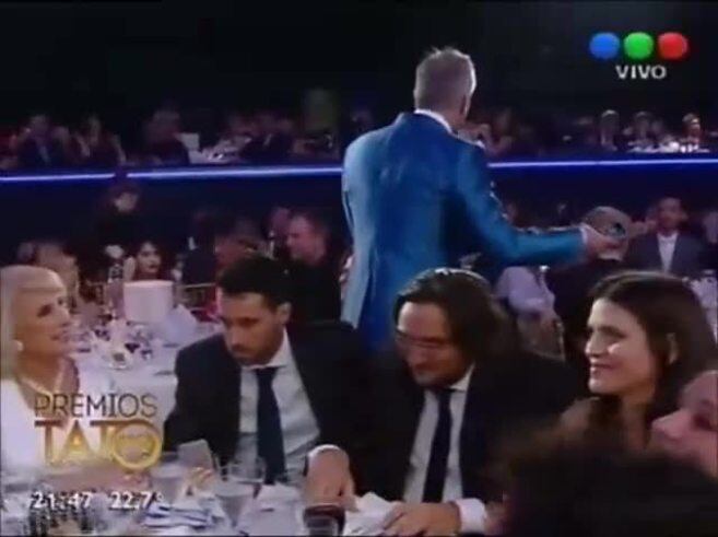 Premios Tato 2015: Marley quiso imitar la selfie de Ellen DeGeneres en los Oscar... y ¡mirá el video con lo que pasó!