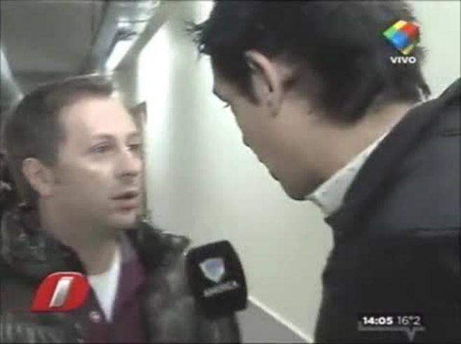  La dudosa defensa de Nicolás Scarpino a Fabián Gianola, tras ser señalado como posible acosador
