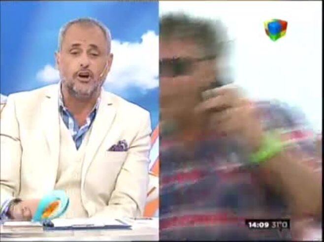 Gimena Accardi le dio un móvil a Intrusos, pero antes hizo una ocurrente advertencia en Twitter