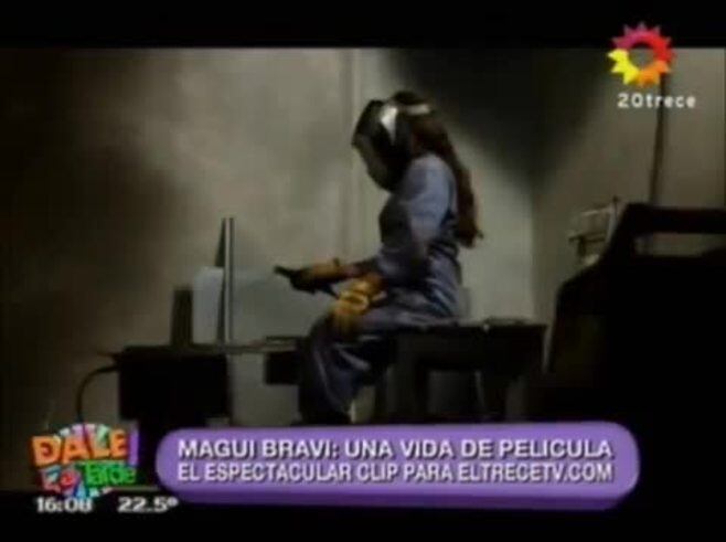 Magui Bravi y un súper sensual portfolio infartante: dale play al video