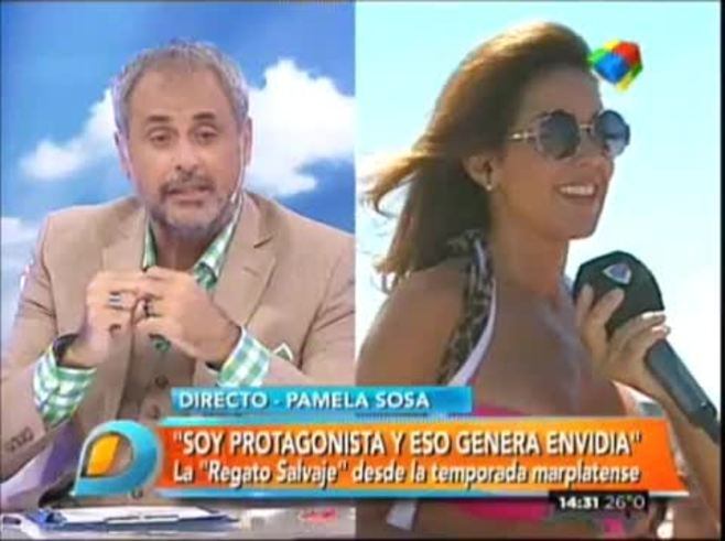 Pamela Sosa y una picante “parada de carro” a Adrián Pallares en vivo