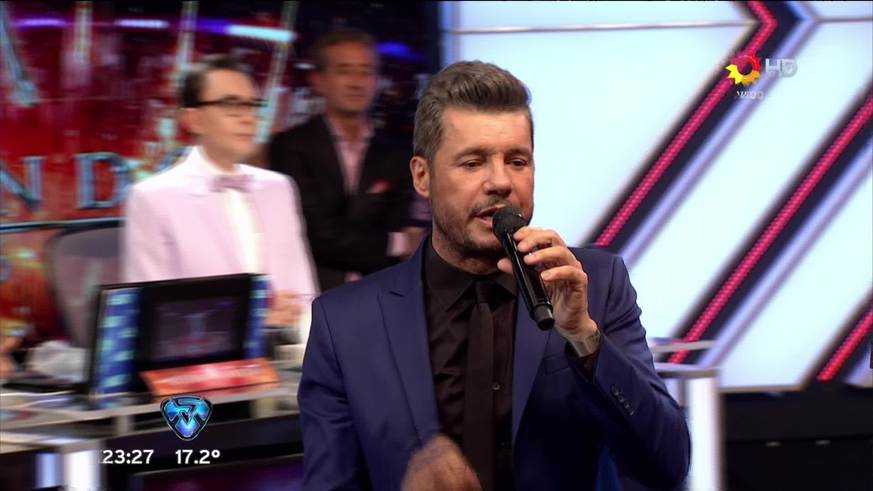 Nicole y Geraldine Neumann bailaron el merengue en familia en la pista de ShowMatch