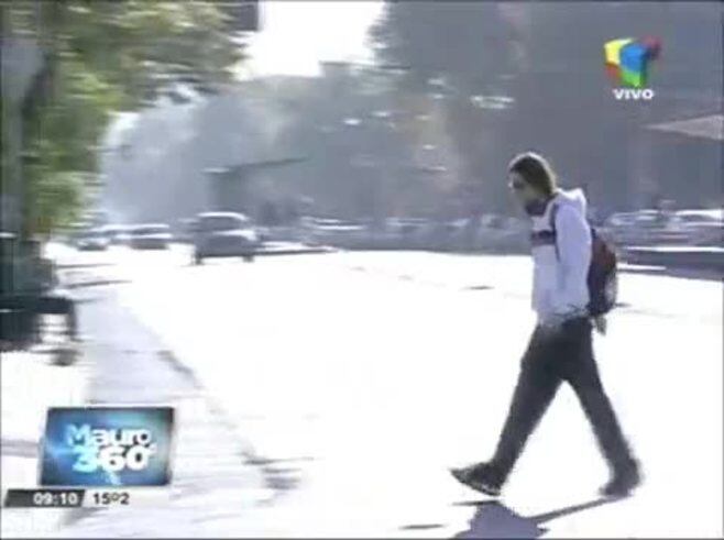 Carlos Tevez convertido en… ¡barrendero!