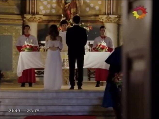 Lali Espósito se escapa de su casamiento en Esperanza Mía