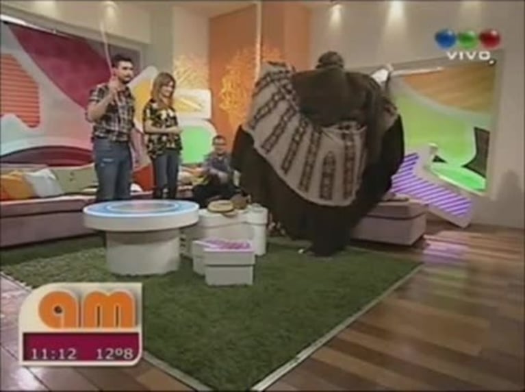 Las hermanas Villoslada estuvieron en AM... ¡y se animaron a desfilar!